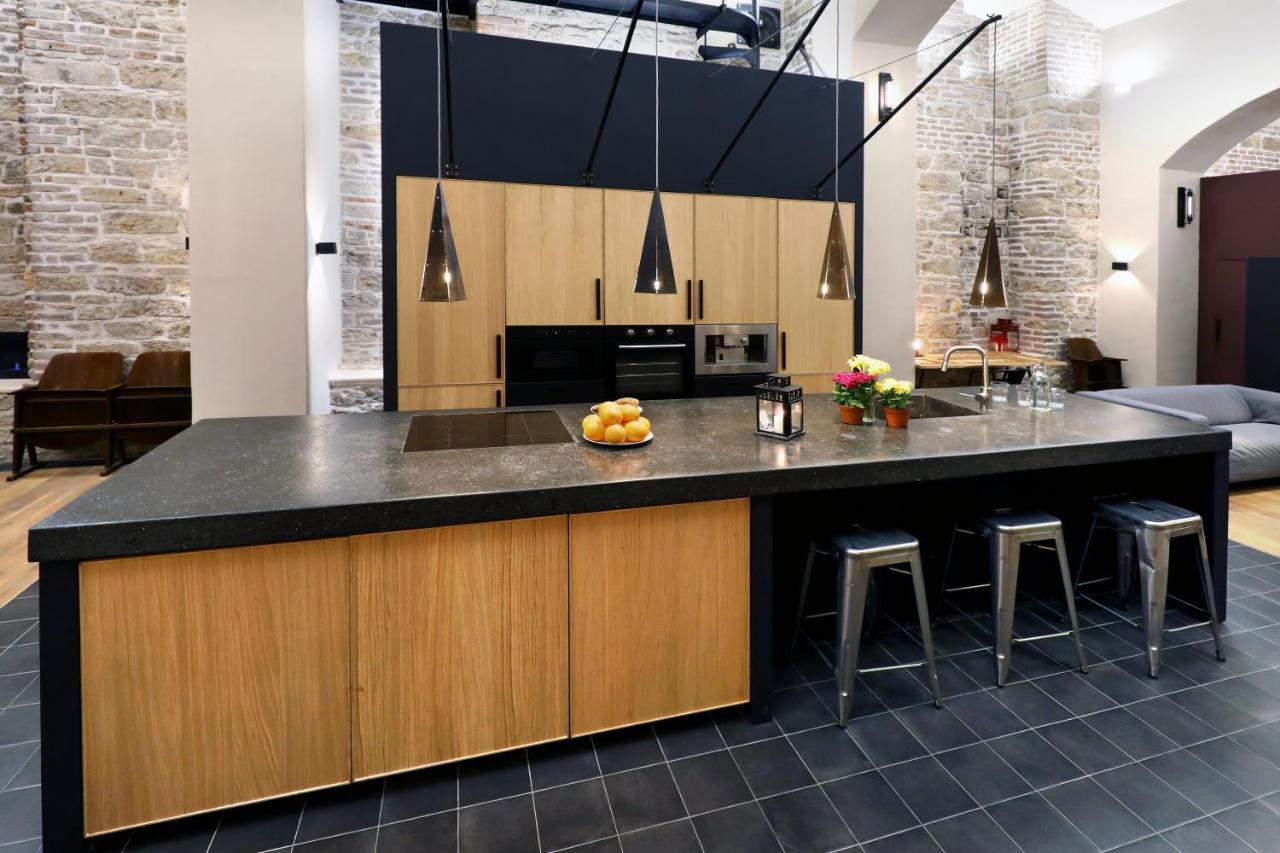 American Loft In The Heart Of Прага Экстерьер фото